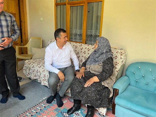 ŞEHİT AİLELERİMİZ VE GAZİLERİMİZE BAYRAM ZİYARETİ