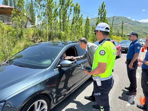 KURBAN BAYRAMI ÖNCESİ YOL KONTROL NOKTASI ZİYARET